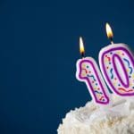 Grote dogecoin koersstijging markeert 10e verjaardag