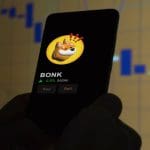 Memecoin knalt door in onzekere markt, Nederlanders krijgen gratis BONK