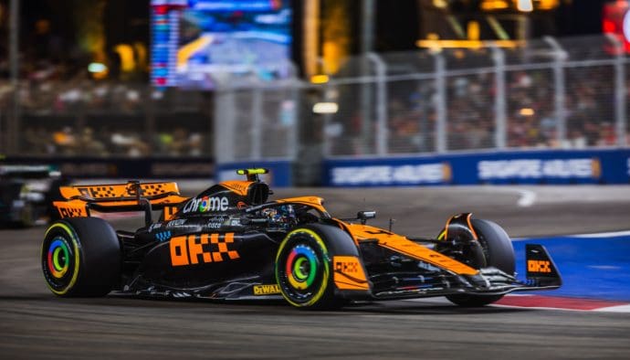 Alle Nederlanders krijgen gratis bitcoin-oranje F1 pet van crypto-partner