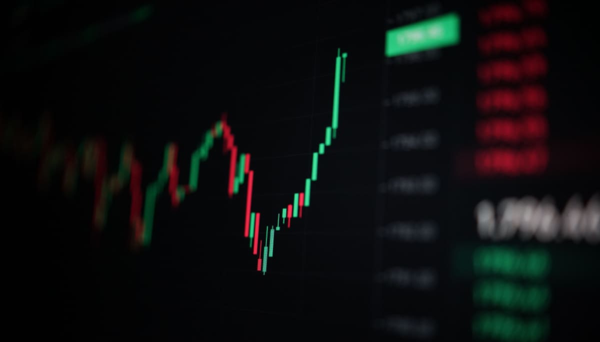 Bitcoin zet opmars voort, nu boven $63.000; dogecoin stijgt 40%