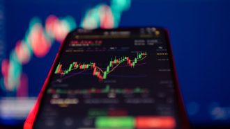 Crypto radar: bitcoin aan het schommelen, altcoins in de plus