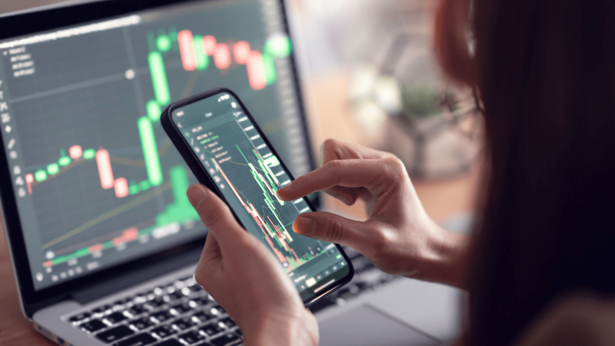 Bitcoin test cruciaal $92.500 niveau, verkoopdruk neemt toe