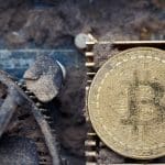 Stokoude bitcoin miner haalt €3,1 miljoen onder het stof vandaan