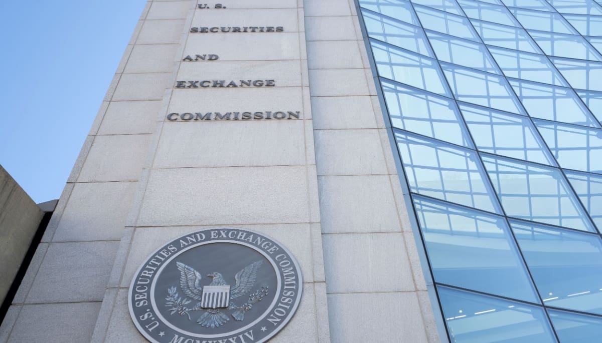 Crypto-airdrops onder vuur: Politici confronteren SEC en eisen duidelijkheid