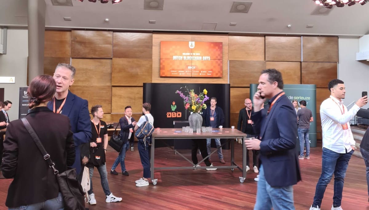 Dutch-blockchain-days-2024-event-vloer