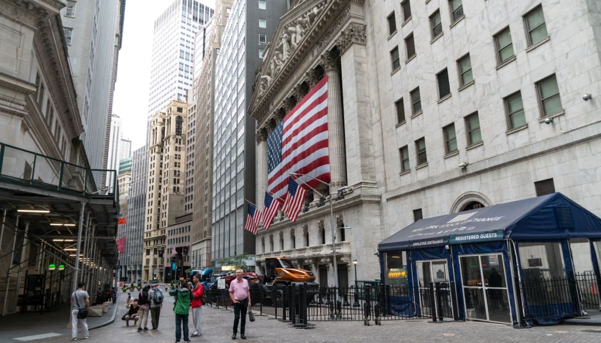 Bitcoin duikt onder $67.000, grote dag voor ethereum met ETF-lancering