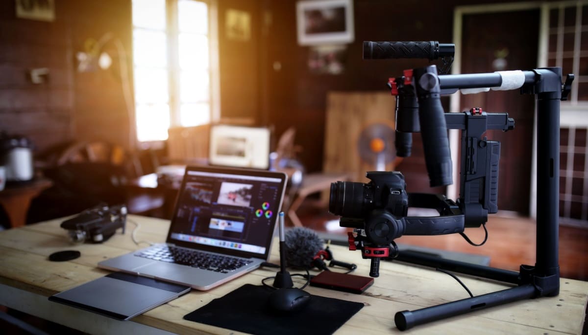 bekende youtuber verkoopt miljoenenvilla