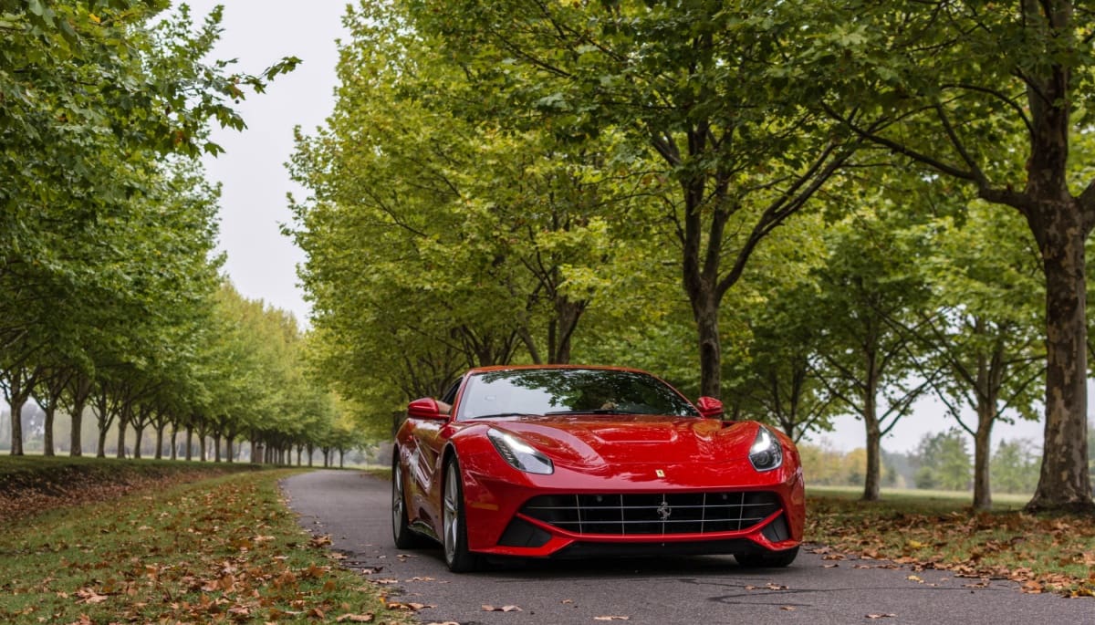 Een Ferrari kopen met crypto? Binnenkort kan het in Nederland