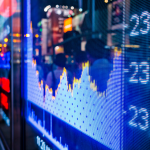 Crypto Ontbijt: Markt aarzelt, ETF's bloeden & Ripple-zaak krijgt staartje