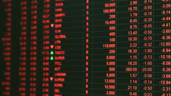 Bitcoin onder $100.000: $700 miljoen verdampt in cryptomarktdaling