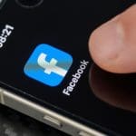 Crypto-oplichters domineren Facebook met advertenties, platform ontkent