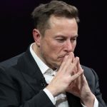 Tesla verplaatst plotseling €700 miljoen bitcoins, verkoop dreigt