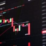 Bitcoin crasht met 12% vanaf recordhoogte, experts waarschuwen voor $70.000