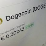 Dogecoin schiet 109% omhoog naar $0,32, maakt sprong op cryptoranglijst