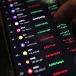 Altseason van start? Bitcoin-dominantie valt onder 50% na Trump-nieuws
