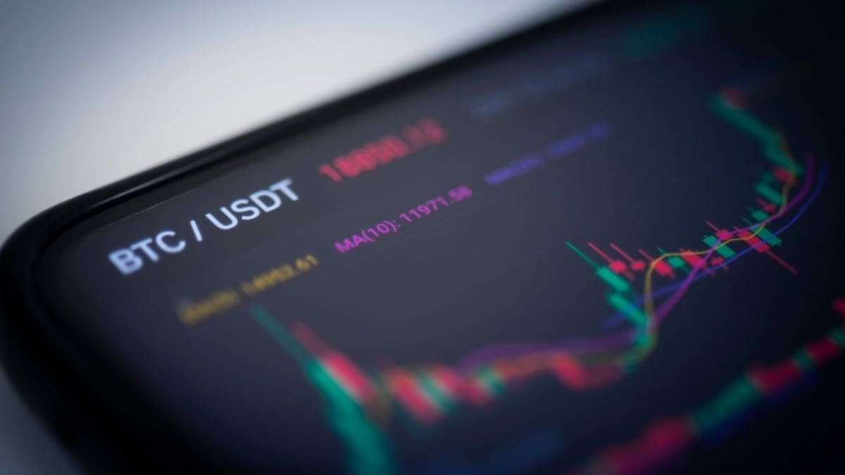 Bitcoiners kopen de dip: beurzen melden historisch lage BTC-voorraden