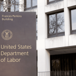 Waarom de Bitcoin koers deze vrijdag weer een crash kan maken