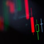 Bitcoin koers komt bij van hevige crash, altcoins tonen veel veerkracht