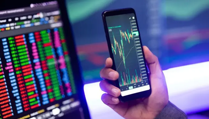Bitcoin koers weer terug boven $80.000 - XRP & cardano liften mee