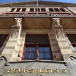 Een afbeelding van beursplein 5 in Amsterdam, de locatie van de aandelenbeurs euronext