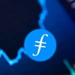 Een afbeelding van het logo van filecoin, een oude cryptomunt (dinocoin), met op de achtergrond een koers