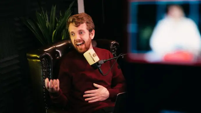 Frits altcryptogems on couch during podcast