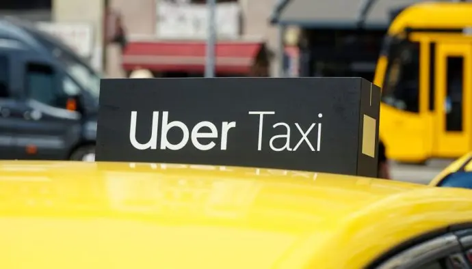 Duur ritje: Man verliest €108.000 aan Bitcoin na nep-Uber