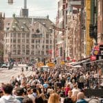 Zoveel vakantiegeld krijg je netto in 2025 - en dit doen Nederlanders ermee