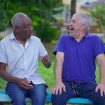 Oude mensen lachen