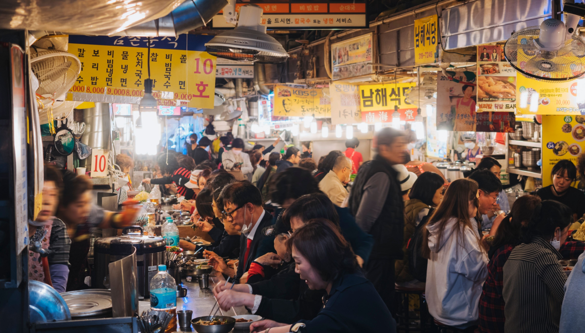 Straatfoto van mensen in Seyoul Zuid-Korea