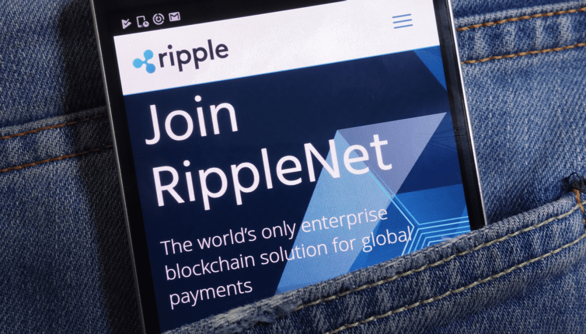 Telefoon met afbeelding van RippleNet