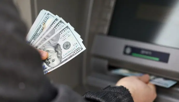 Bitcoin reageert op geldexplosie: 45 procent meer dollars geprint