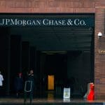 Kantoor van JPMorgan met mensen