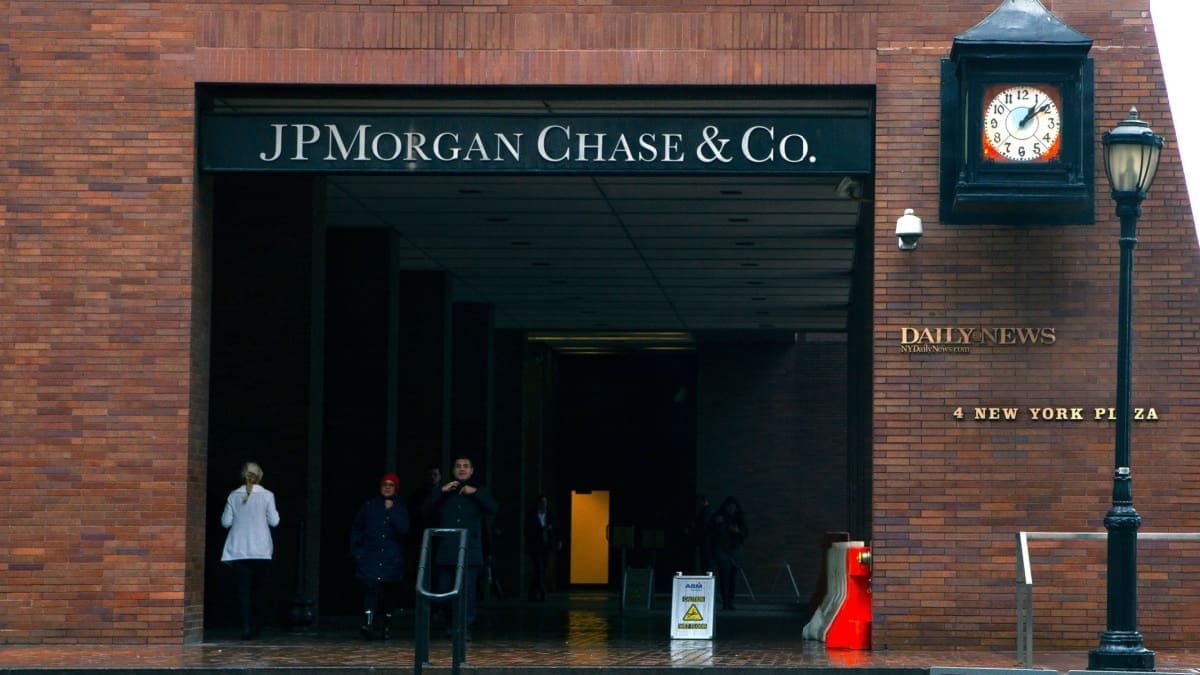 Kantoor van JPMorgan met mensen
