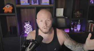 Een afbeelding van crypto analist Corne Marchand