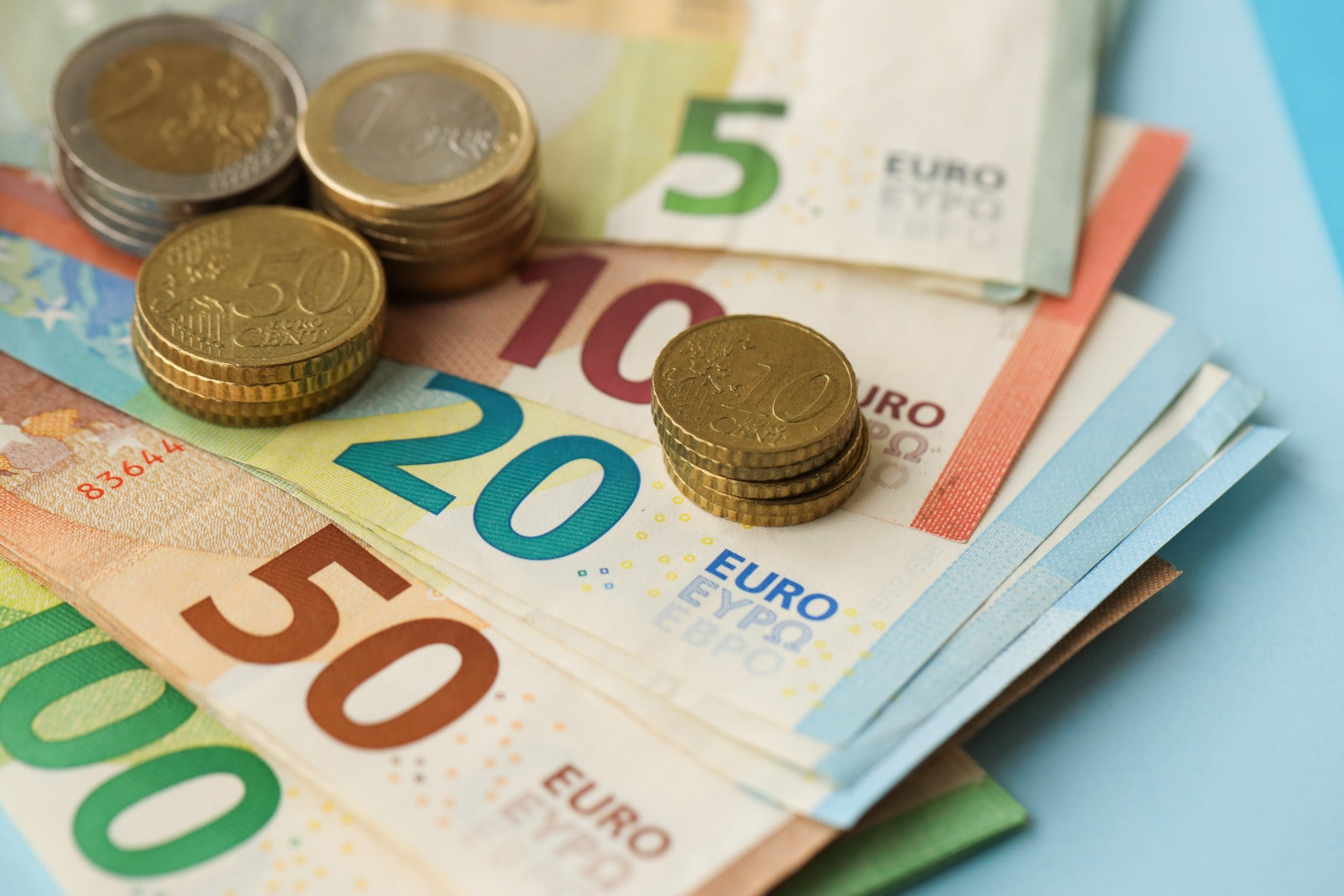 Nederlanders kunnen tot 1 september 3500 euro vergeten toeslag aanvragen