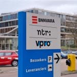 Een afbeelding van het kantoor van BNNVARA, NTR en VPRO, organisaties die lid zijn van de NPO