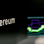 Ethereum logo met stijgende koers