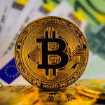 foto van bitcoin munt en euro biljetten 2
