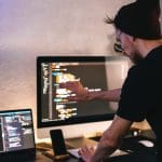 Analist laptop crypto