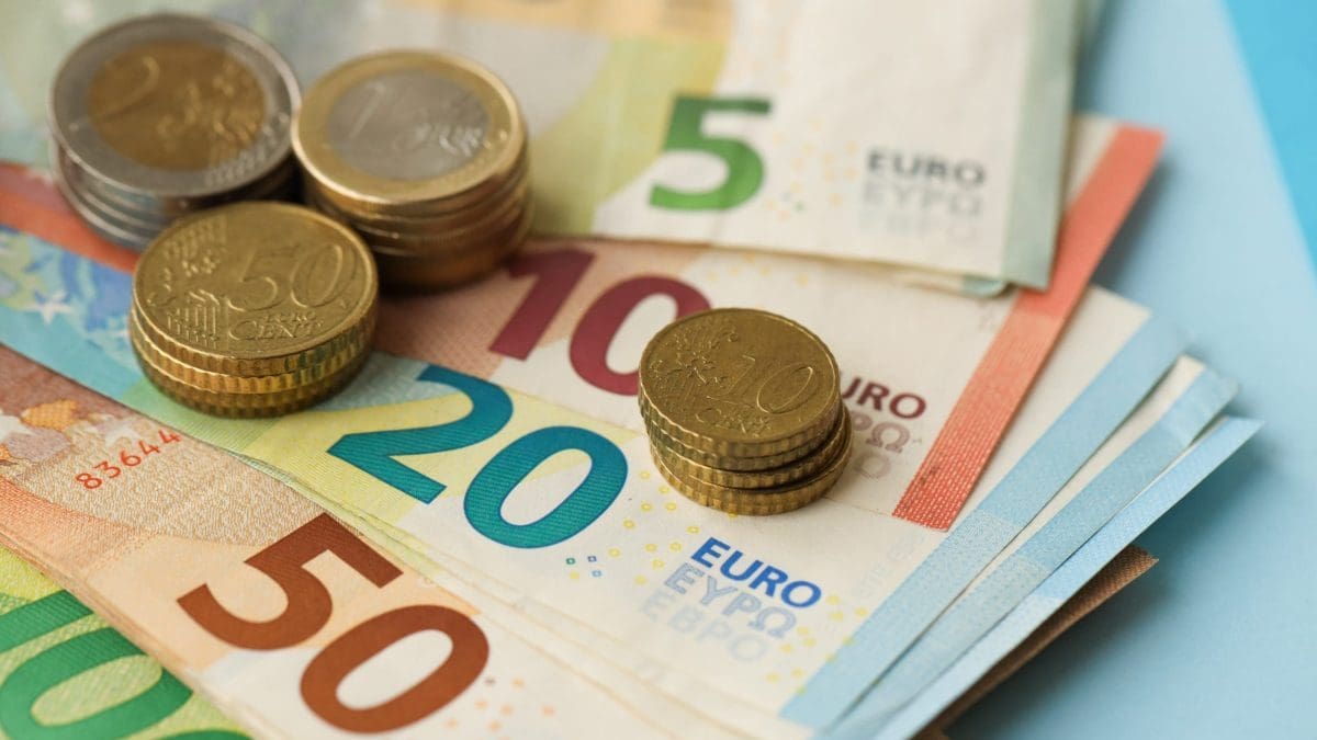 Nederlanders sparen zich arm: zoveel verlies je met een spaarrekening