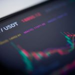 Een afbeelding van een bitcoin usdt grafiek met een koers die de prijs van BTC weergeeft