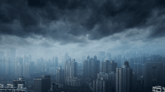 Stilte voor de storm: waarom Bitcoin beleggers wachten op vrijdag
