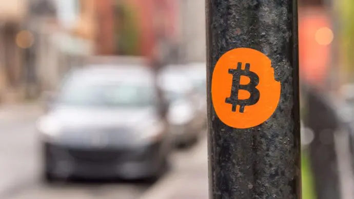 Bitcoin kleurt groen, maar deze signalen wijzen op donkere wolken