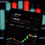 Een afbeelding van de pagina van bittensor op een cryptobeurs, met daarbij een hard stijgende koers