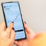 Een afbeelding van een XRP pagina met een grafiek van de koers