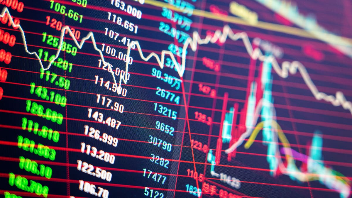 Een afbeelding van marktdata met daarbij verschillende grafieken van een crypto of een aandeel