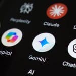 Een afbeelding van verschillende AI apps op een iphone scherm