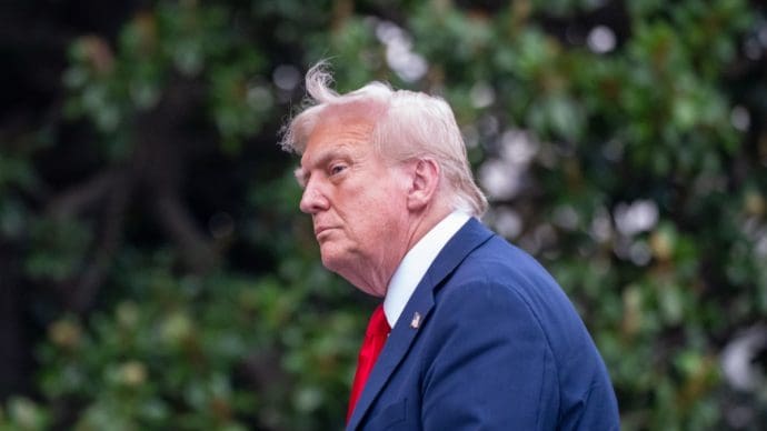 Crypto Rewind: Deze coin ontploft, terwijl economische zorgen markt drukken