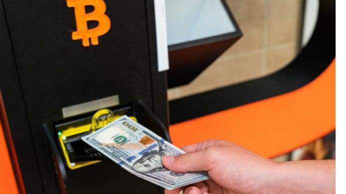 Man koopt elke dag paar euro aan Bitcoin: hoe staat hij er nu voor?